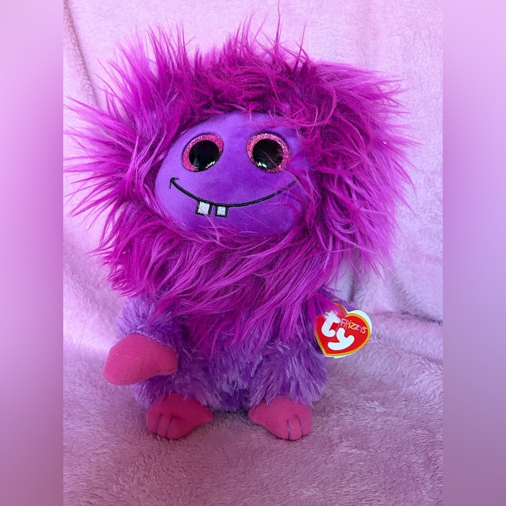 Ty medium frizzys “Lola” plush BNWT